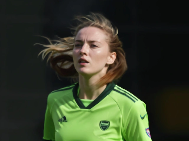 Daphne van Domselaar Joins Arsenal Women Football Club in Landmark Transfer Deal